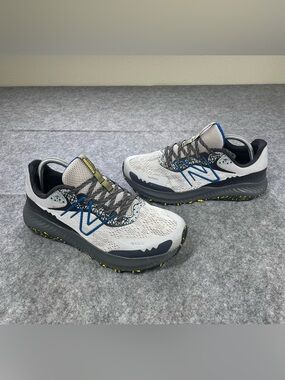 New Balance DynaSoft Nitrel v5 Mens Size 9.5 4E Extra Wide Rain Cloud Gray Trail